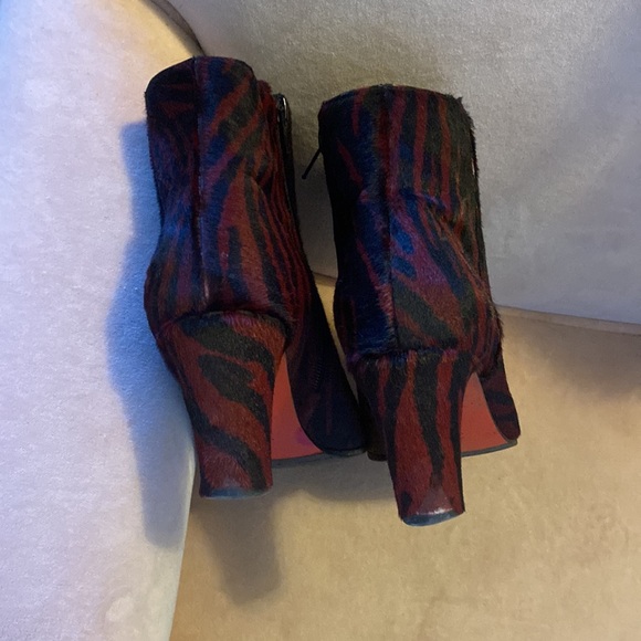 Hester Van Eeghen (Amsterdam) Black/Red Zebra Stripe Pony Hair Booties - Sz 41 - Picture 7 of 12